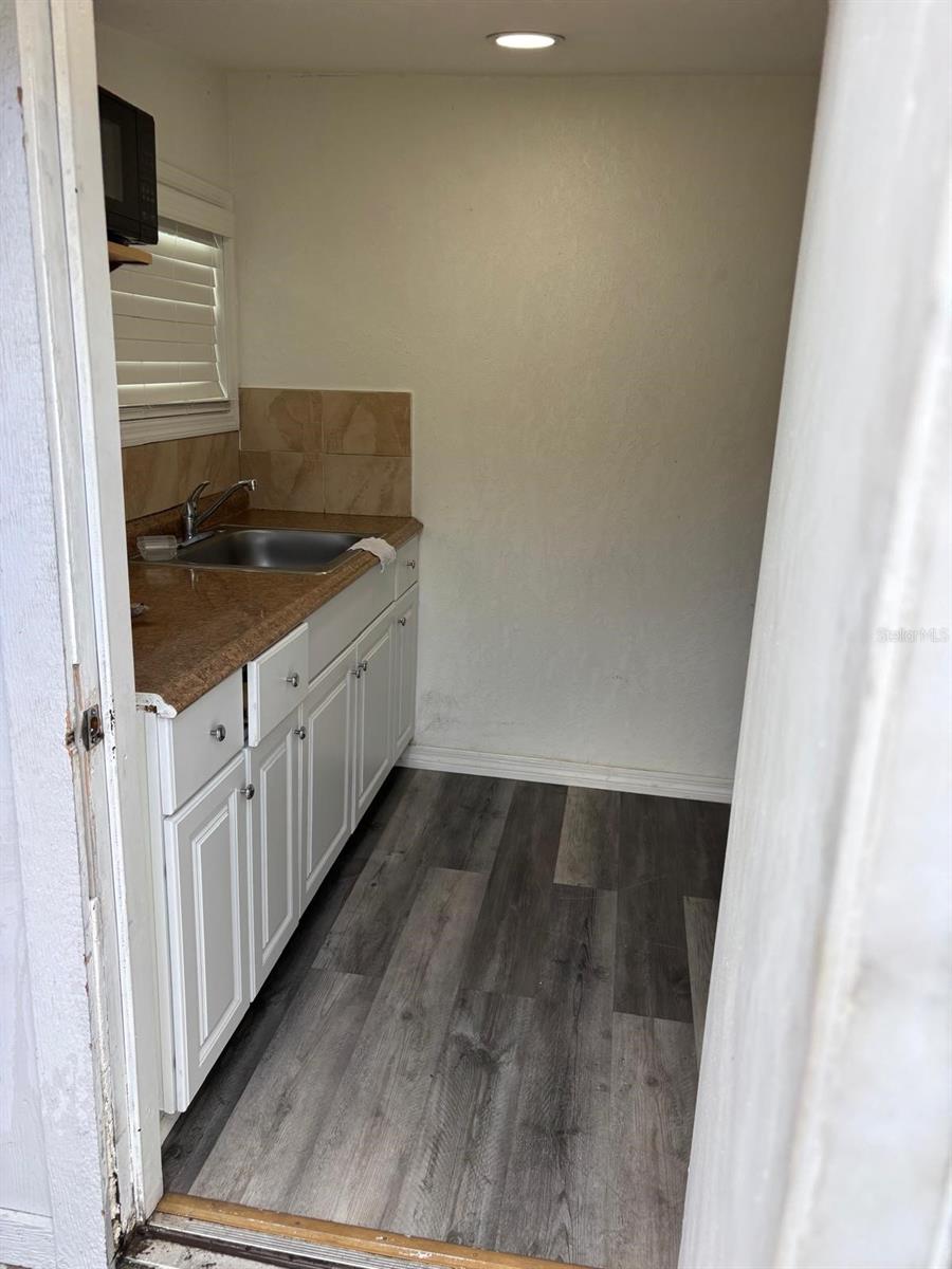 Image 22 of 28 For 5212 Lahaina Drive