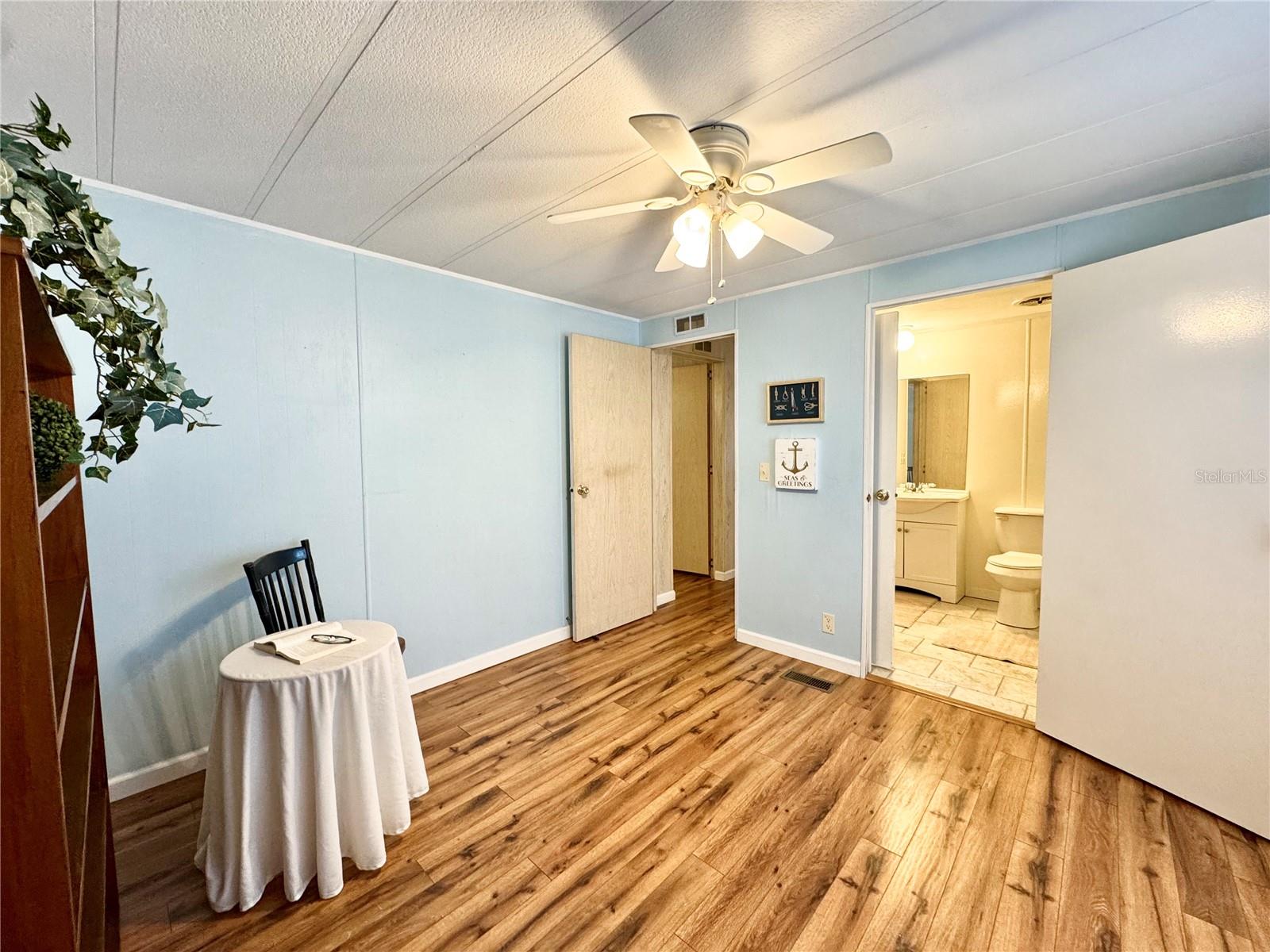 Image 22 of 38 For 340 Peace Manor