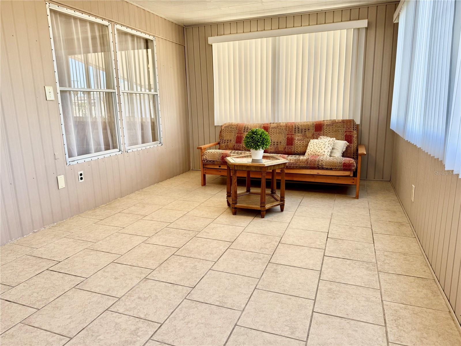 Image 3 of 38 For 340 Peace Manor