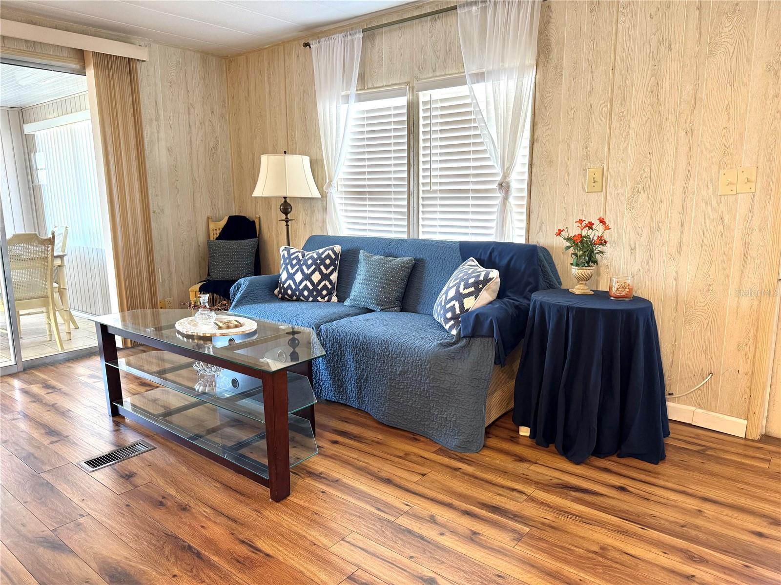 Image 4 of 38 For 340 Peace Manor