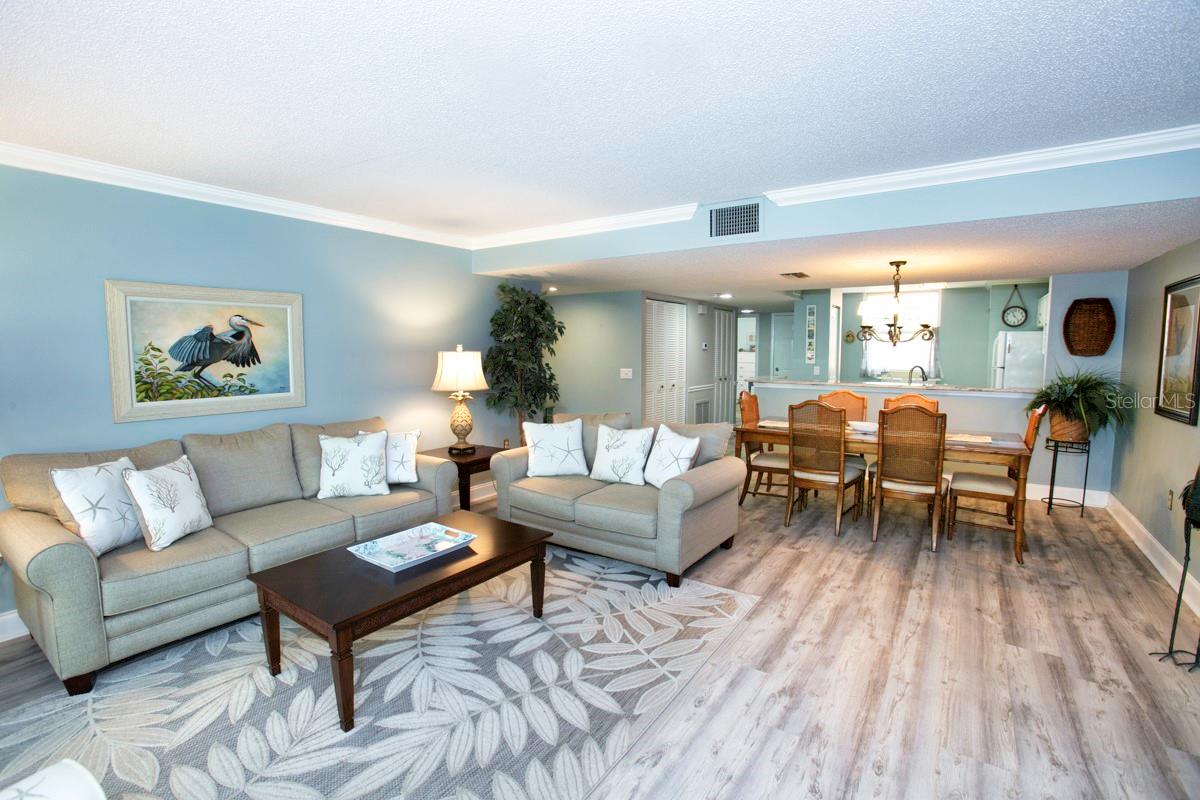 Image 2 of 45 For 106 Wild Palm Drive 106