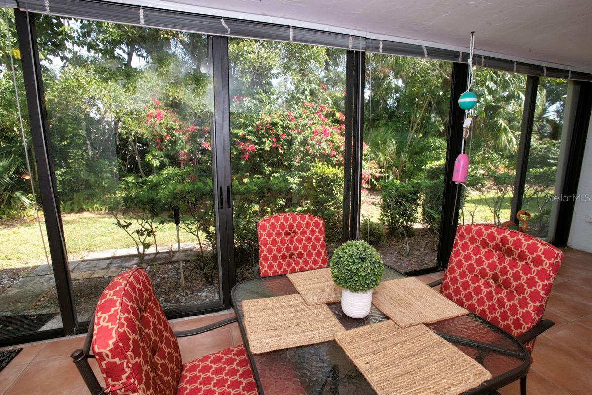 Image 27 of 45 For 106 Wild Palm Drive 106