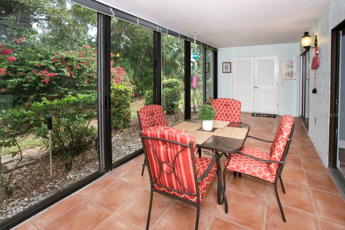 Image 28 of 45 For 106 Wild Palm Drive 106