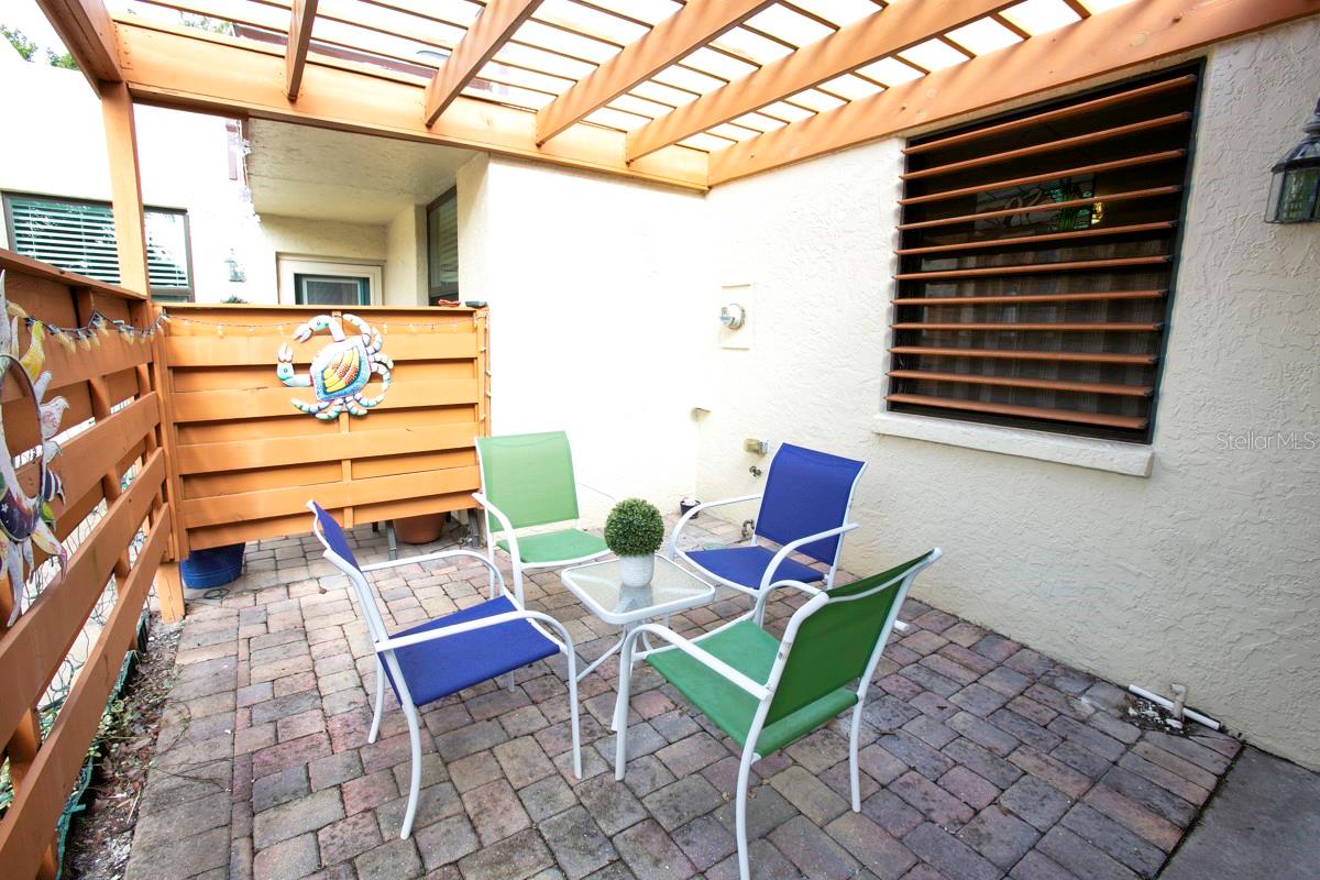 Image 34 of 45 For 106 Wild Palm Drive 106