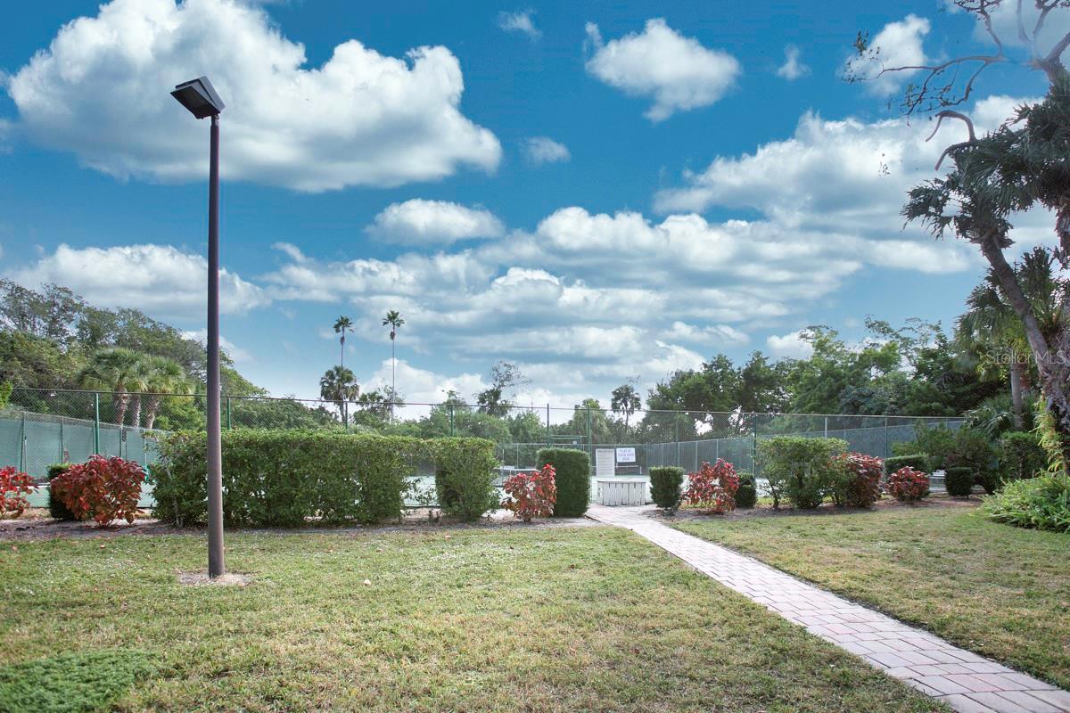 Image 38 of 45 For 106 Wild Palm Drive 106