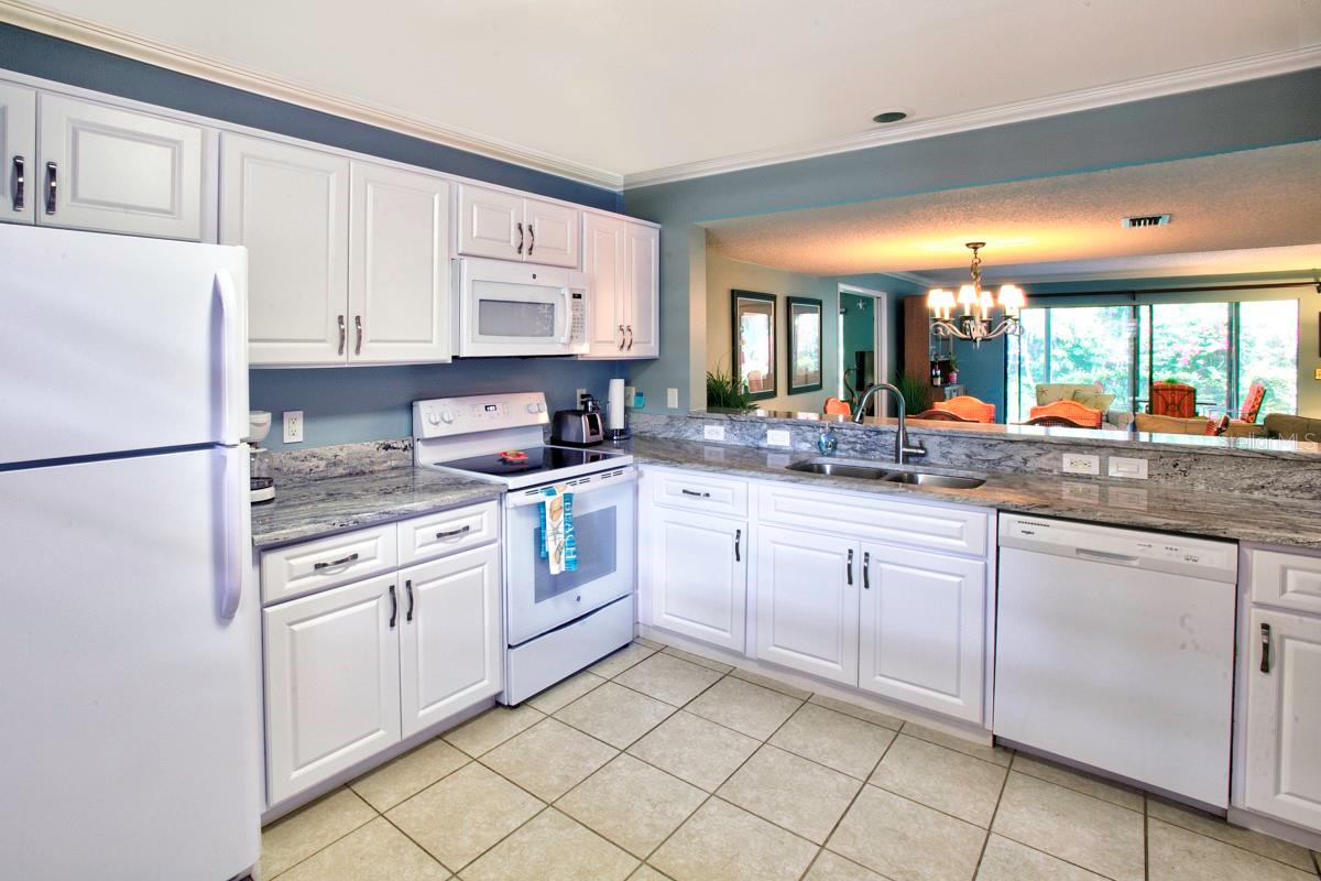 Image 7 of 45 For 106 Wild Palm Drive 106