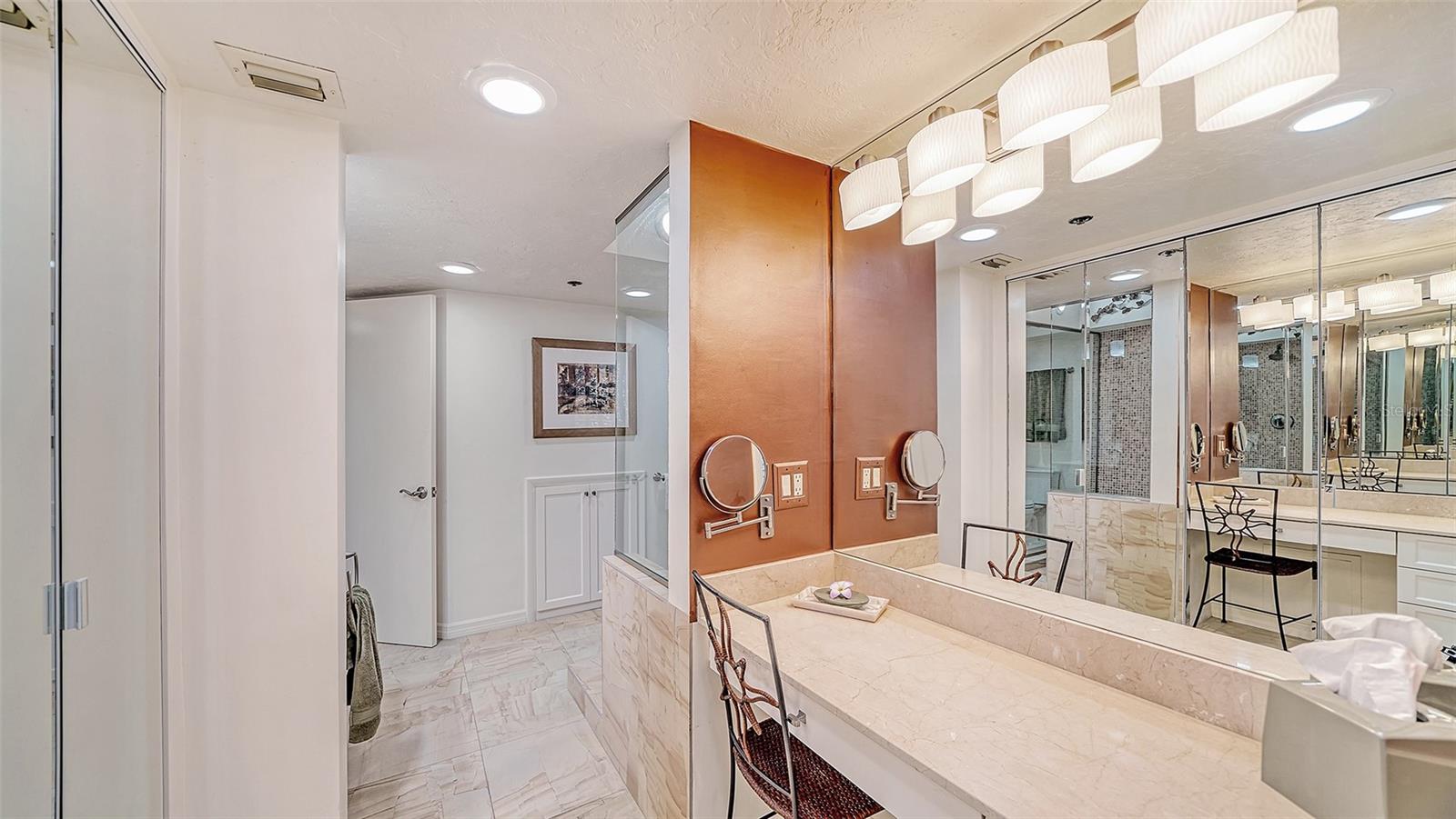 Image 22 of 60 For 988 Blvd Of The Arts  1214