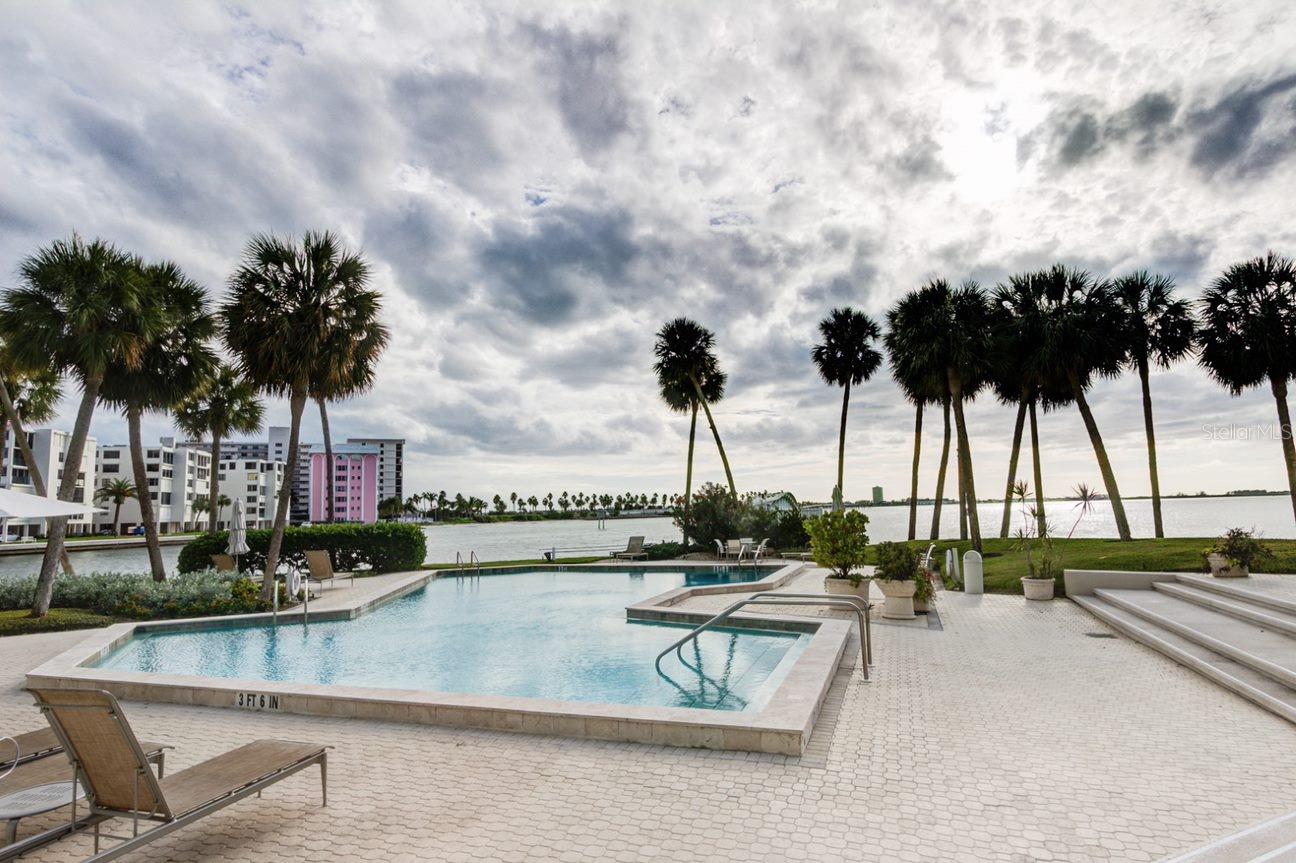 Image 44 of 60 For 988 Blvd Of The Arts  1214