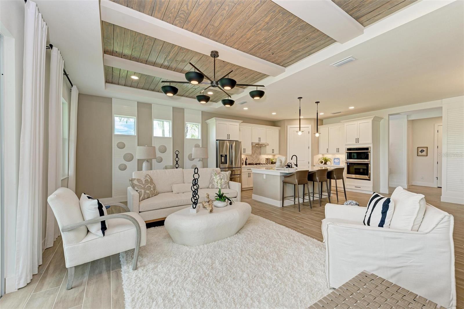 Image 16 of 31 For 10016 Rembrandt Way 101