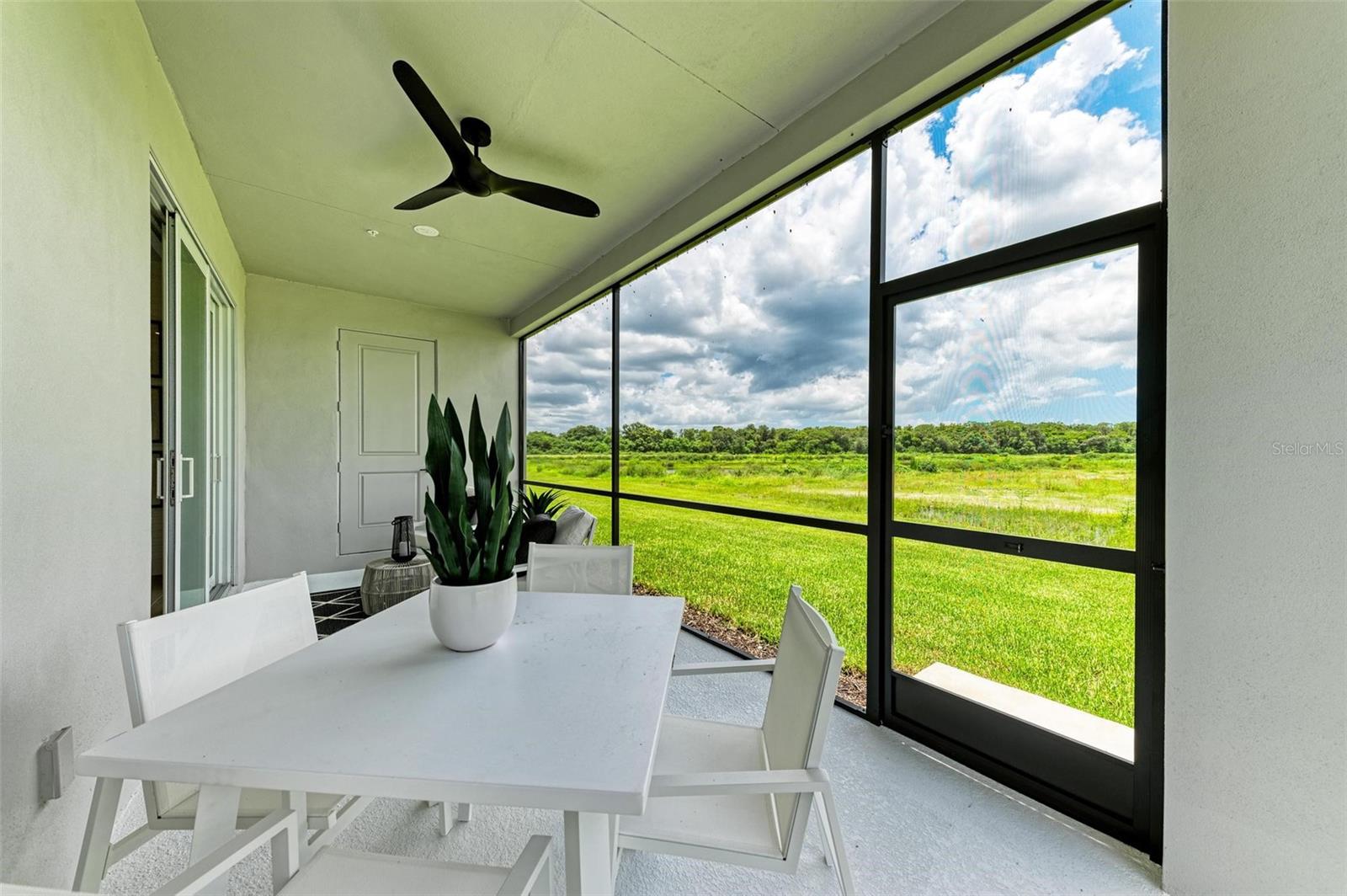 Image 30 of 31 For 10016 Rembrandt Way 101