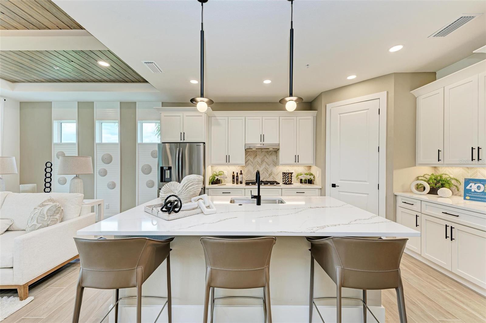 Image 6 of 31 For 10016 Rembrandt Way 101