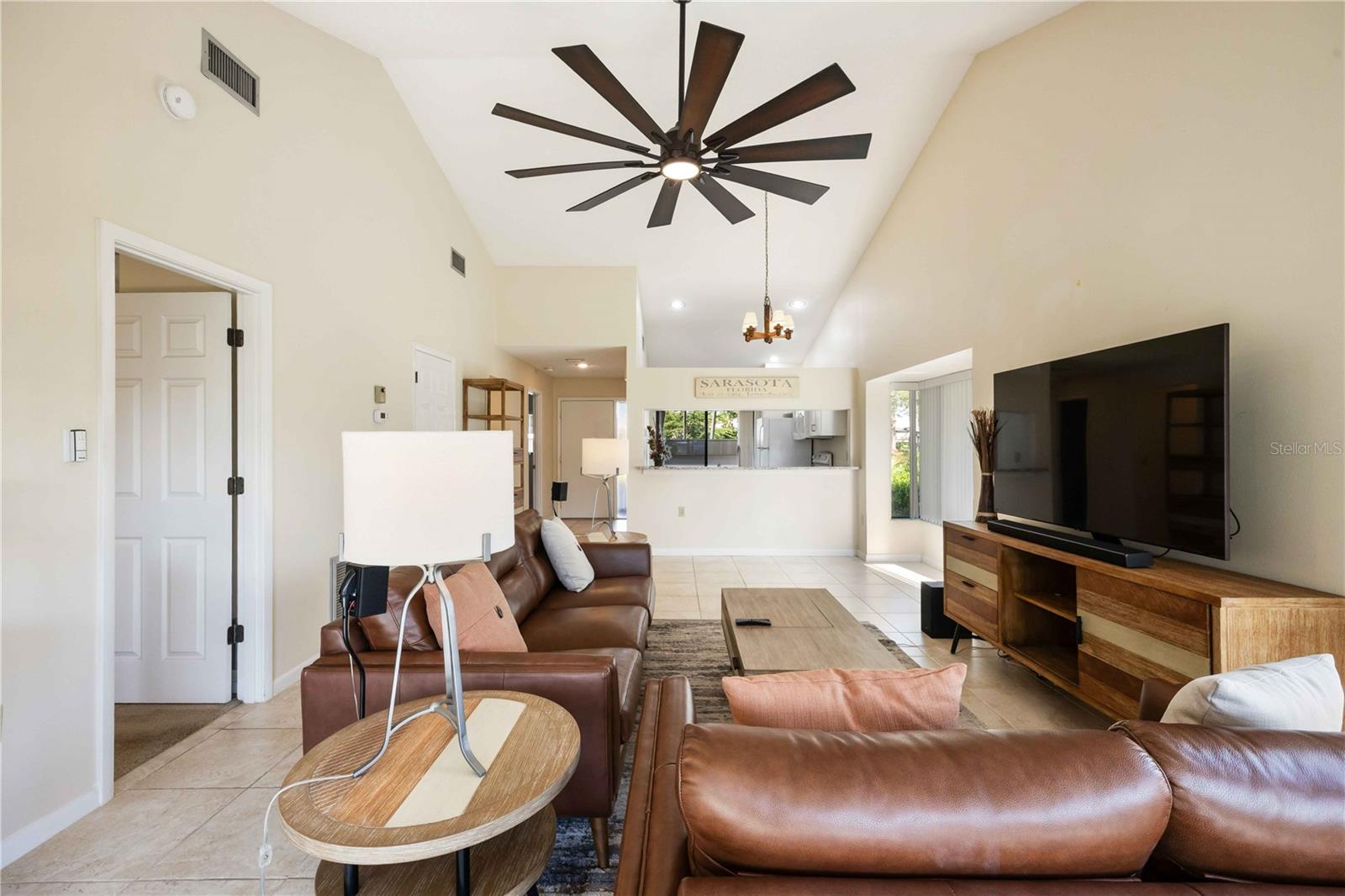 Image 10 of 56 For 5370 Myrtle Wood  56