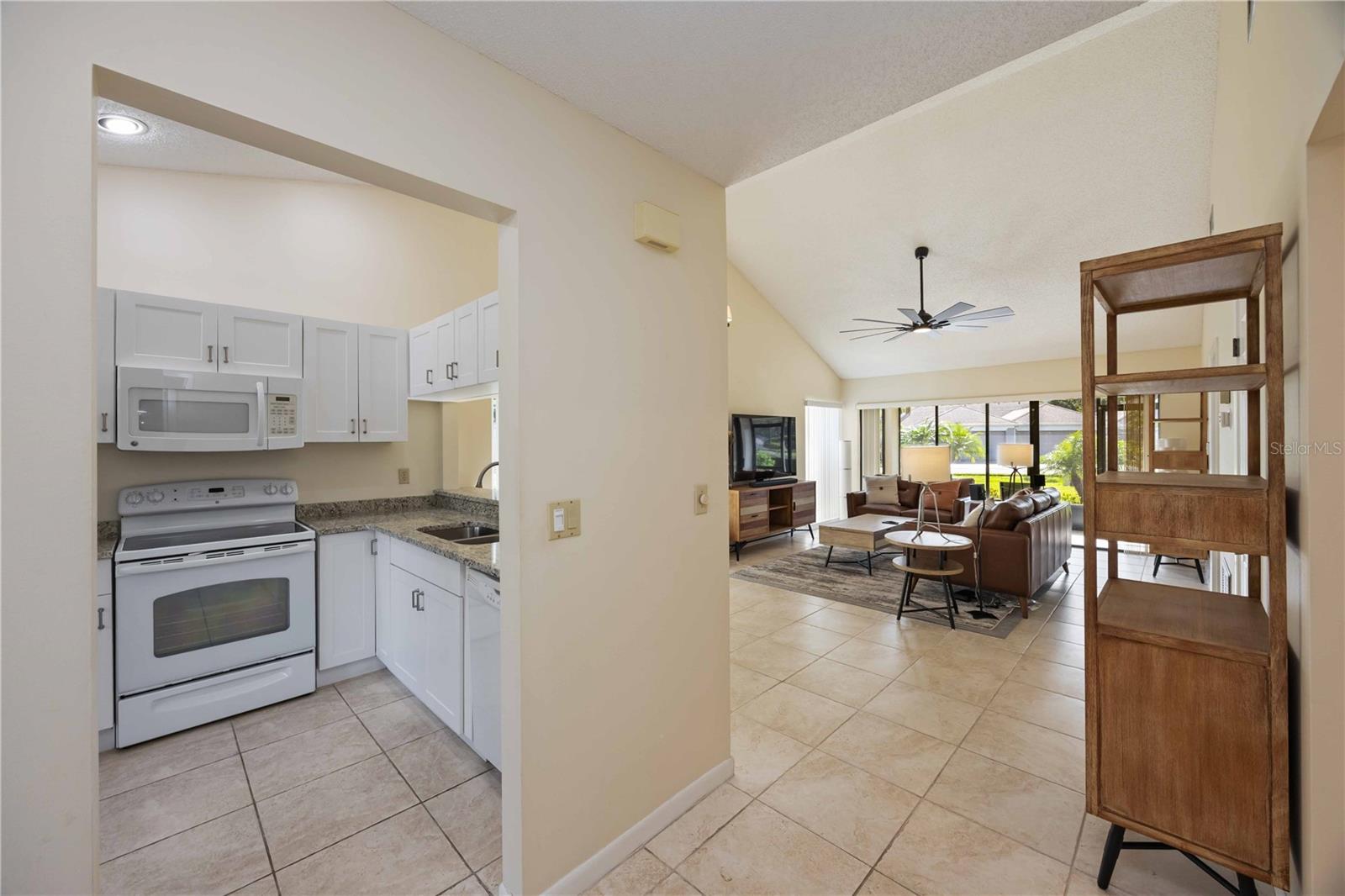 Image 13 of 56 For 5370 Myrtle Wood  56