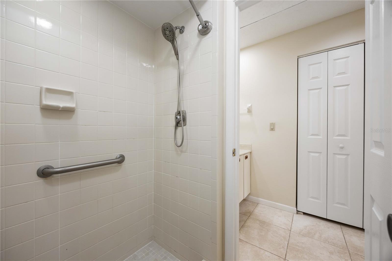 Image 27 of 56 For 5370 Myrtle Wood  56