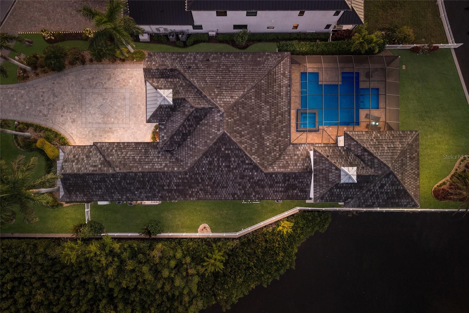 Image 7 of 78 For 700 Regatta Way