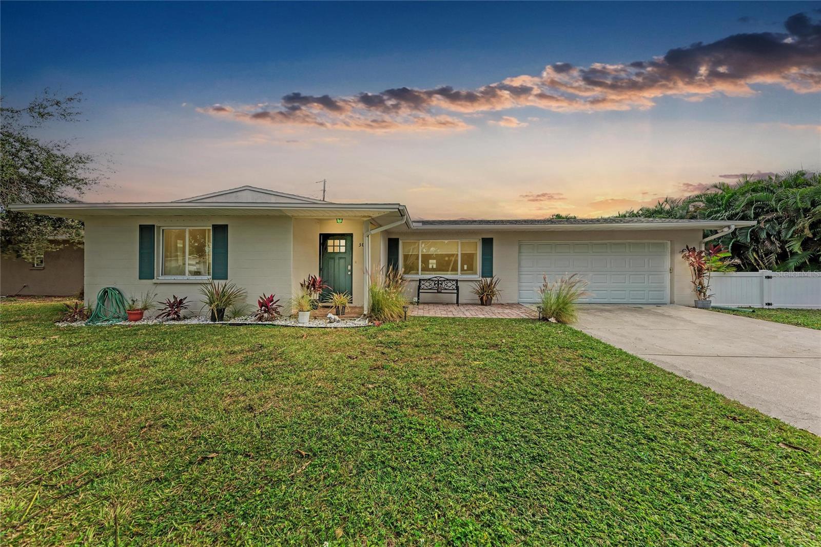 Details for 3013 Yarmouth Drive W, BRADENTON, FL 34205