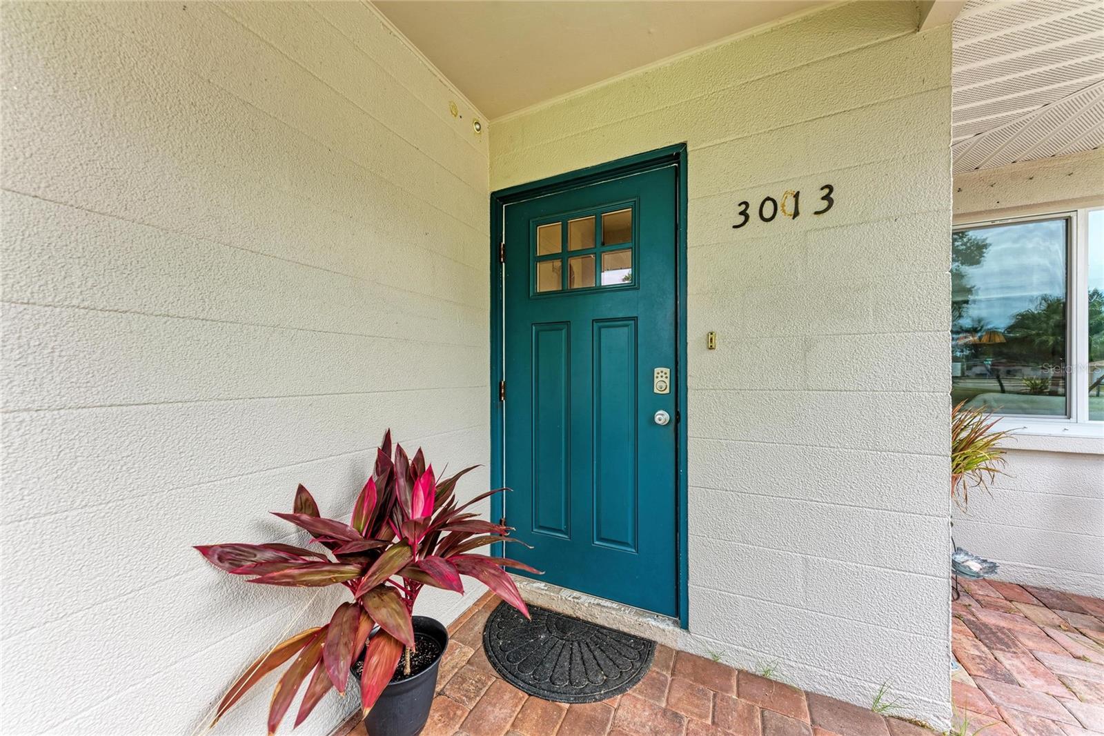 Image 3 of 40 For 3013 Yarmouth Drive W