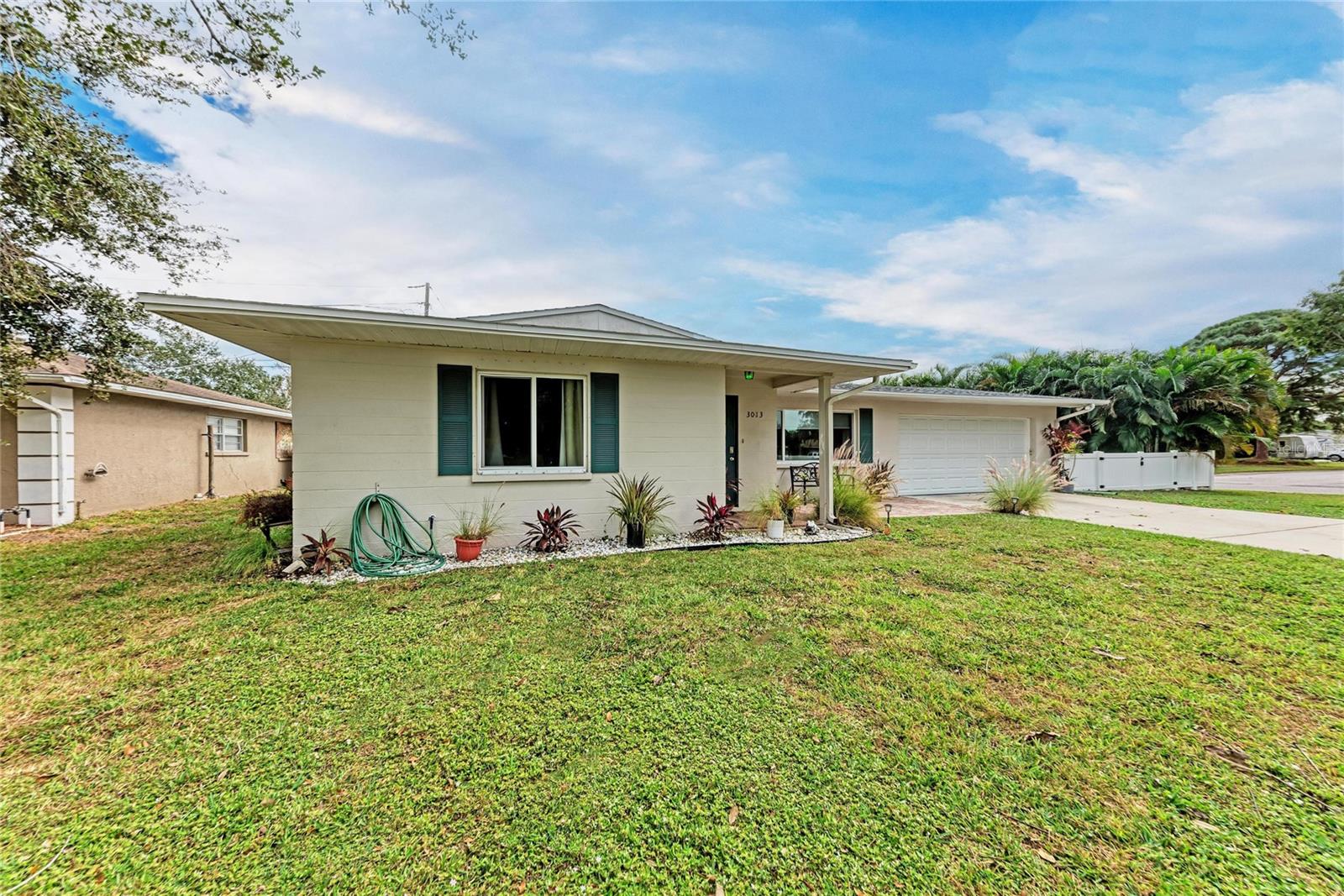 Image 39 of 40 For 3013 Yarmouth Drive W