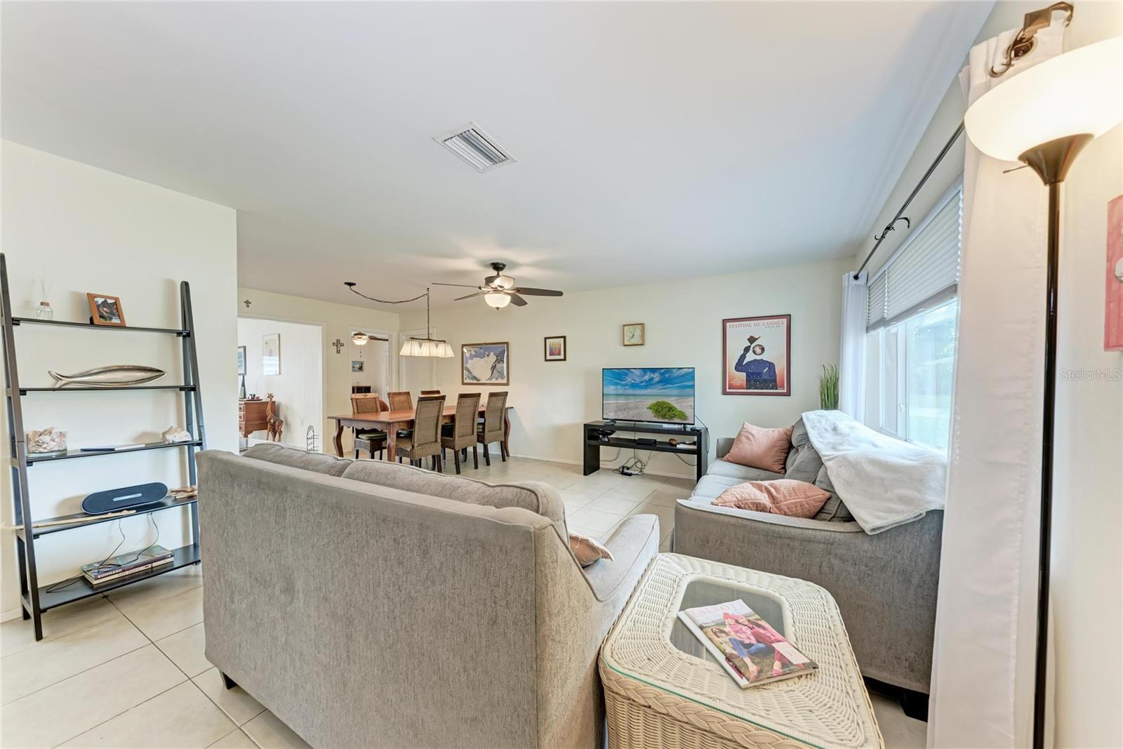 Image 5 of 40 For 3013 Yarmouth Drive W