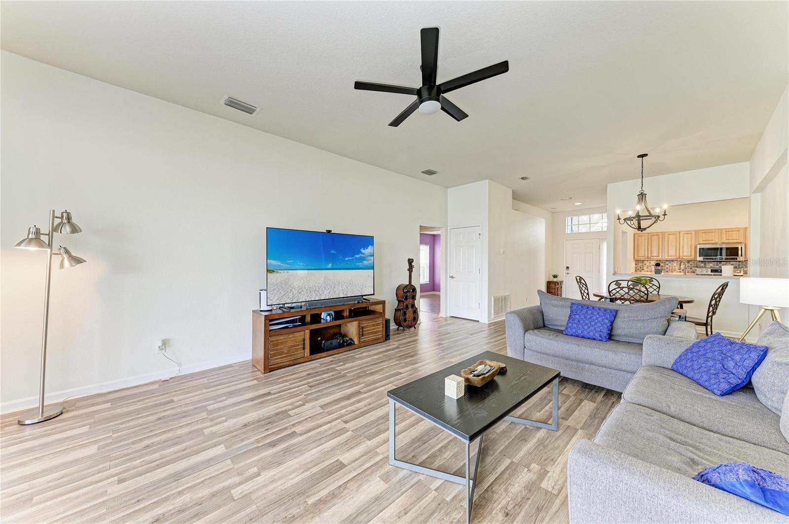 Image 17 of 48 For 9950 52nd Street E