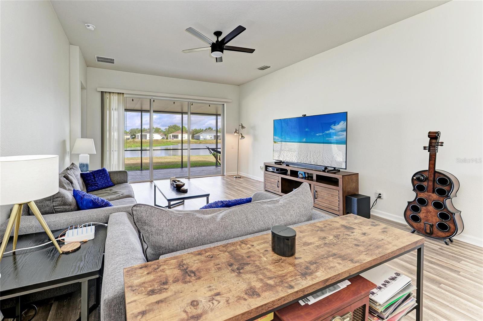 Image 19 of 48 For 9950 52nd Street E