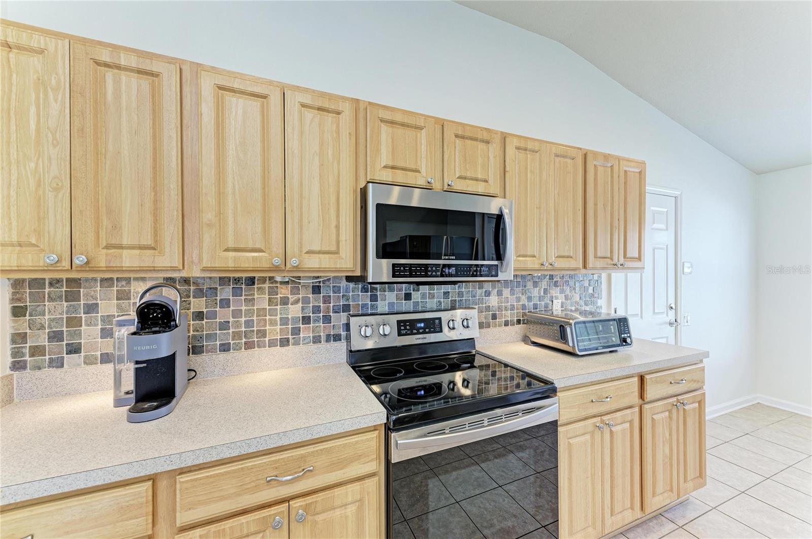 Image 9 of 48 For 9950 52nd Street E