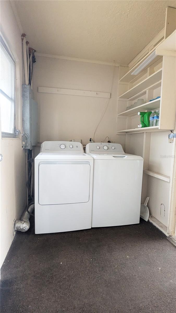 Image 11 of 17 For 4423 4th Avenue E