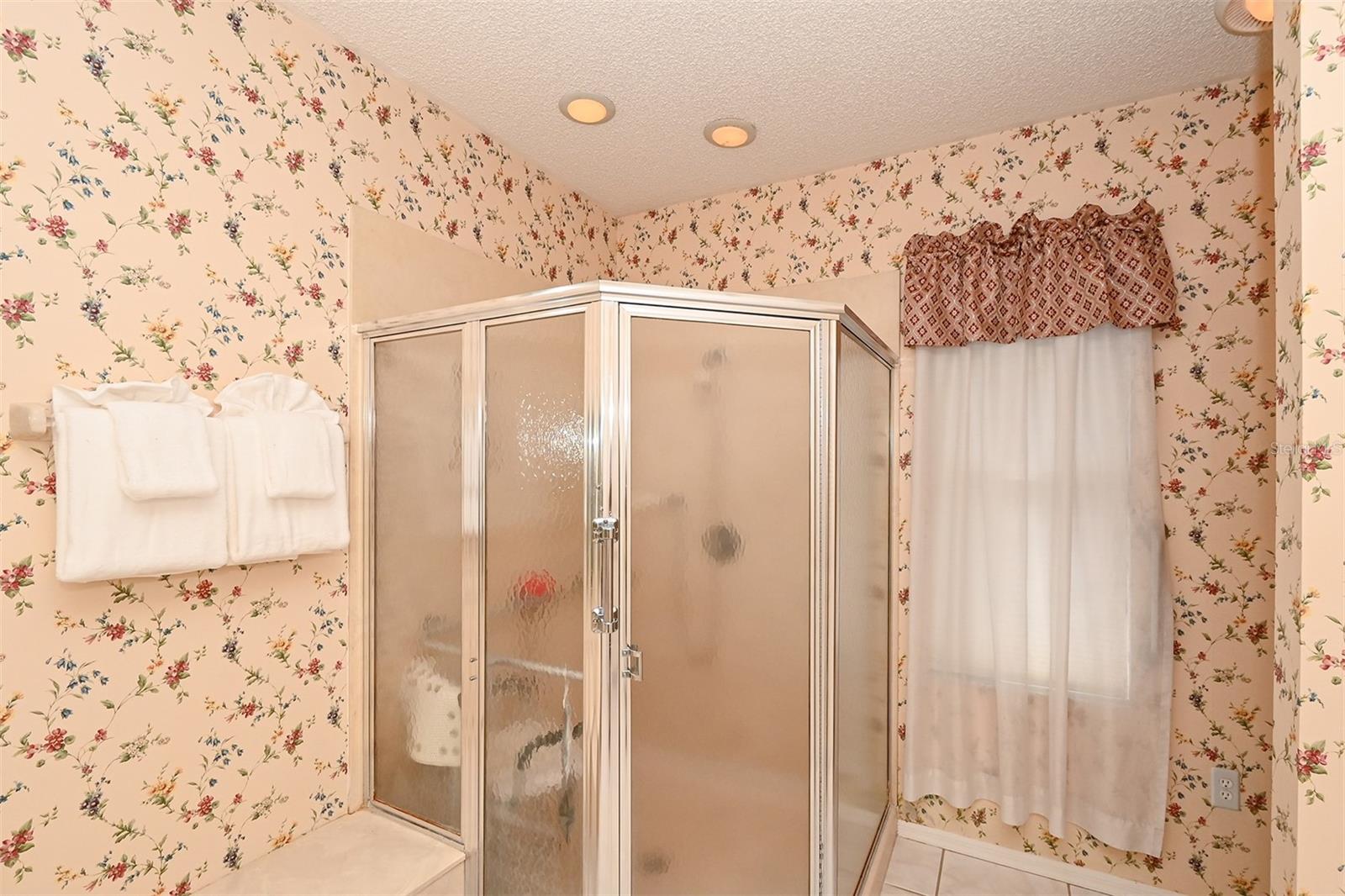 Image 30 of 53 For 3866 Surrey Court