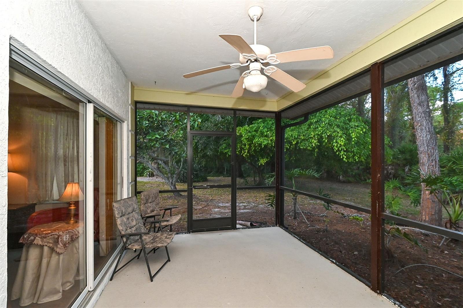 Image 42 of 53 For 3866 Surrey Court