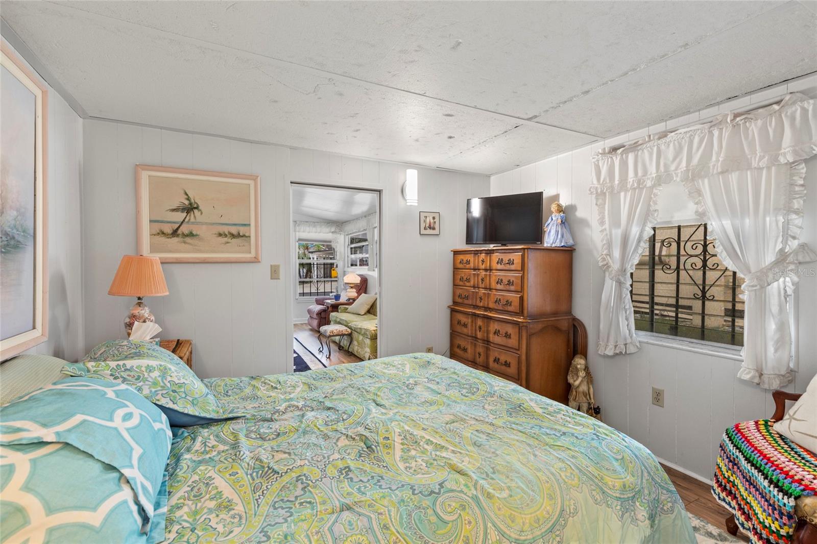 Image 12 of 20 For 4019 Oakwood