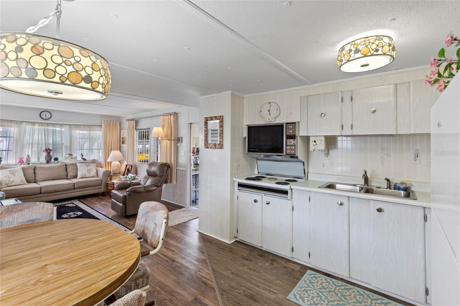 Image 3 of 20 For 4019 Oakwood