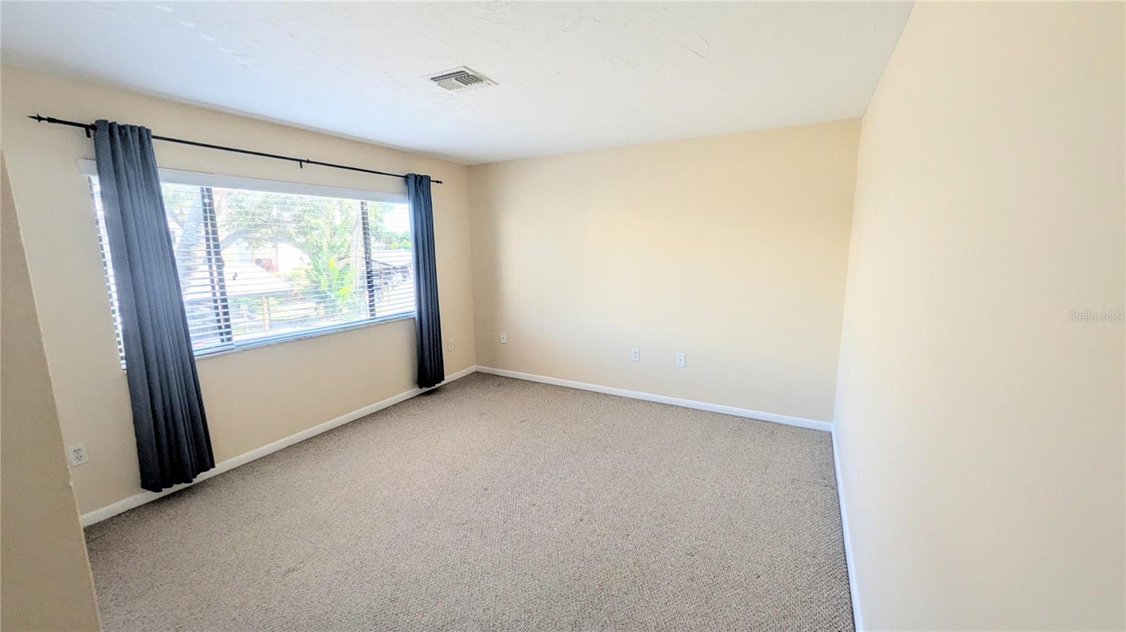 Image 10 of 49 For 6327 Midnight Pass Rd Road 999