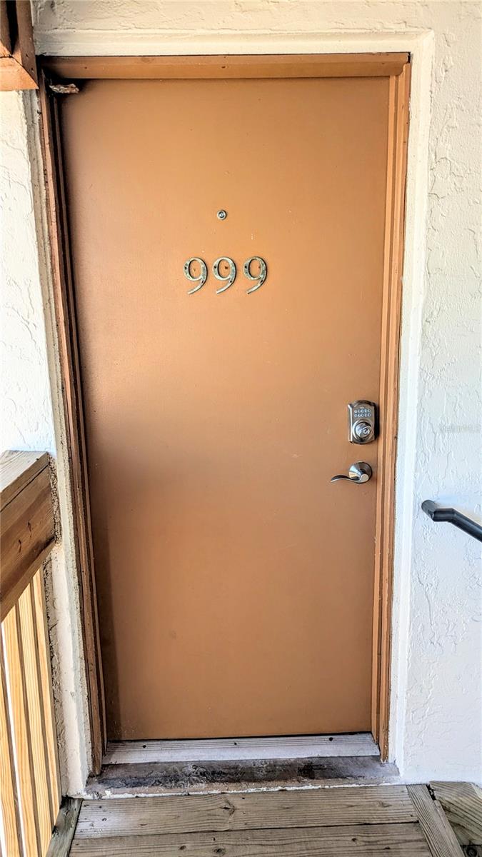 Image 2 of 49 For 6327 Midnight Pass Rd Road 999