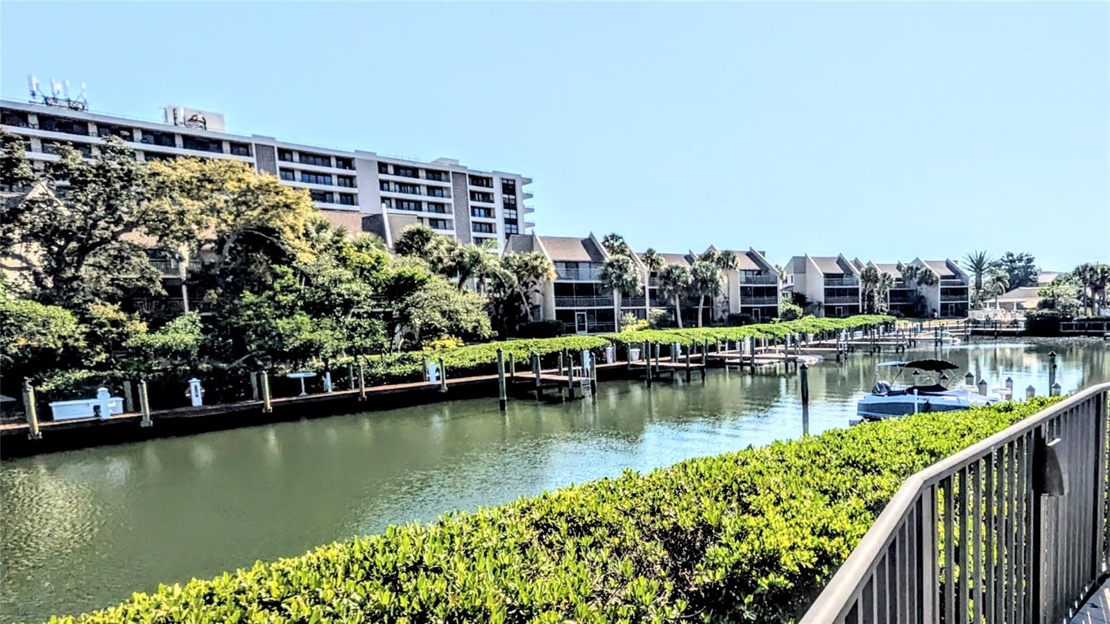 Image 26 of 49 For 6327 Midnight Pass Rd Road 999