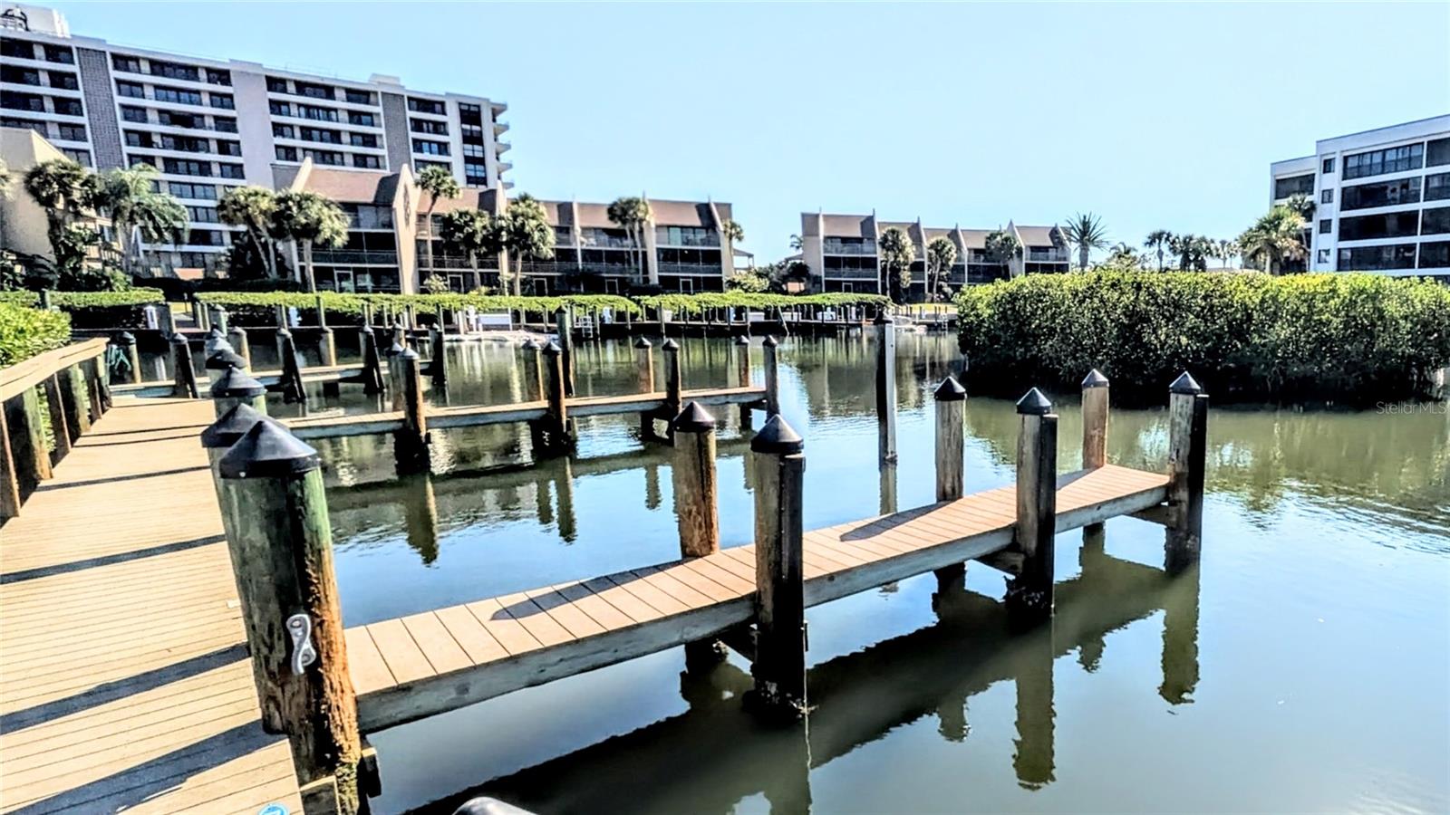 Image 27 of 49 For 6327 Midnight Pass Rd Road 999