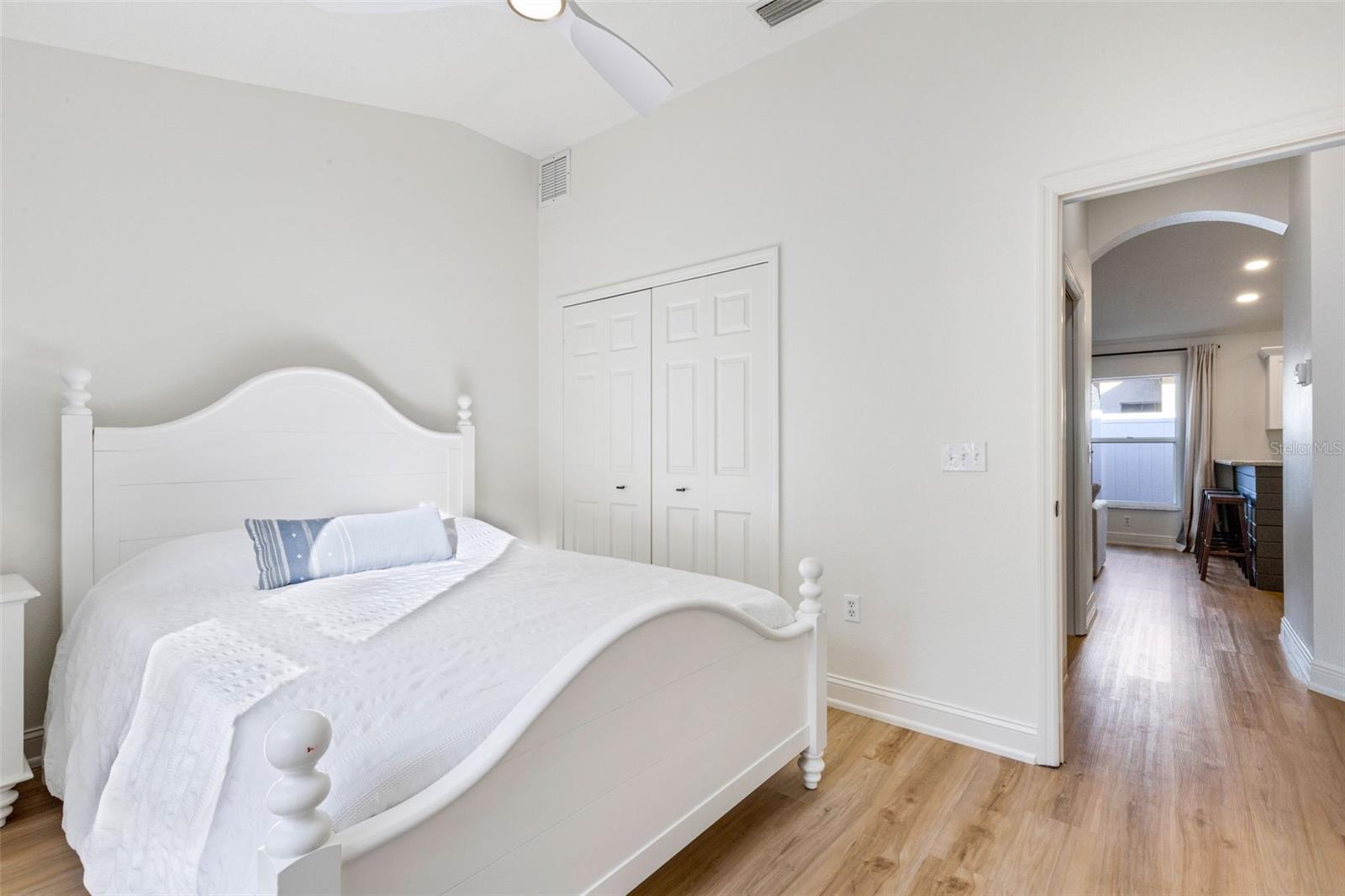 Image 31 of 47 For 6226 Blueflower Court