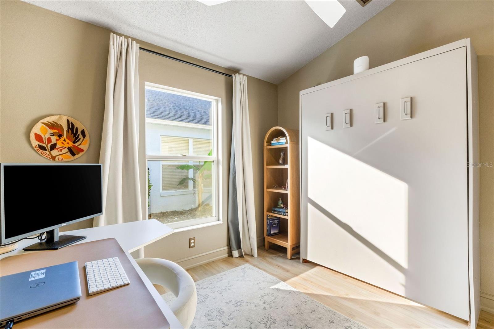 Image 35 of 47 For 6226 Blueflower Court