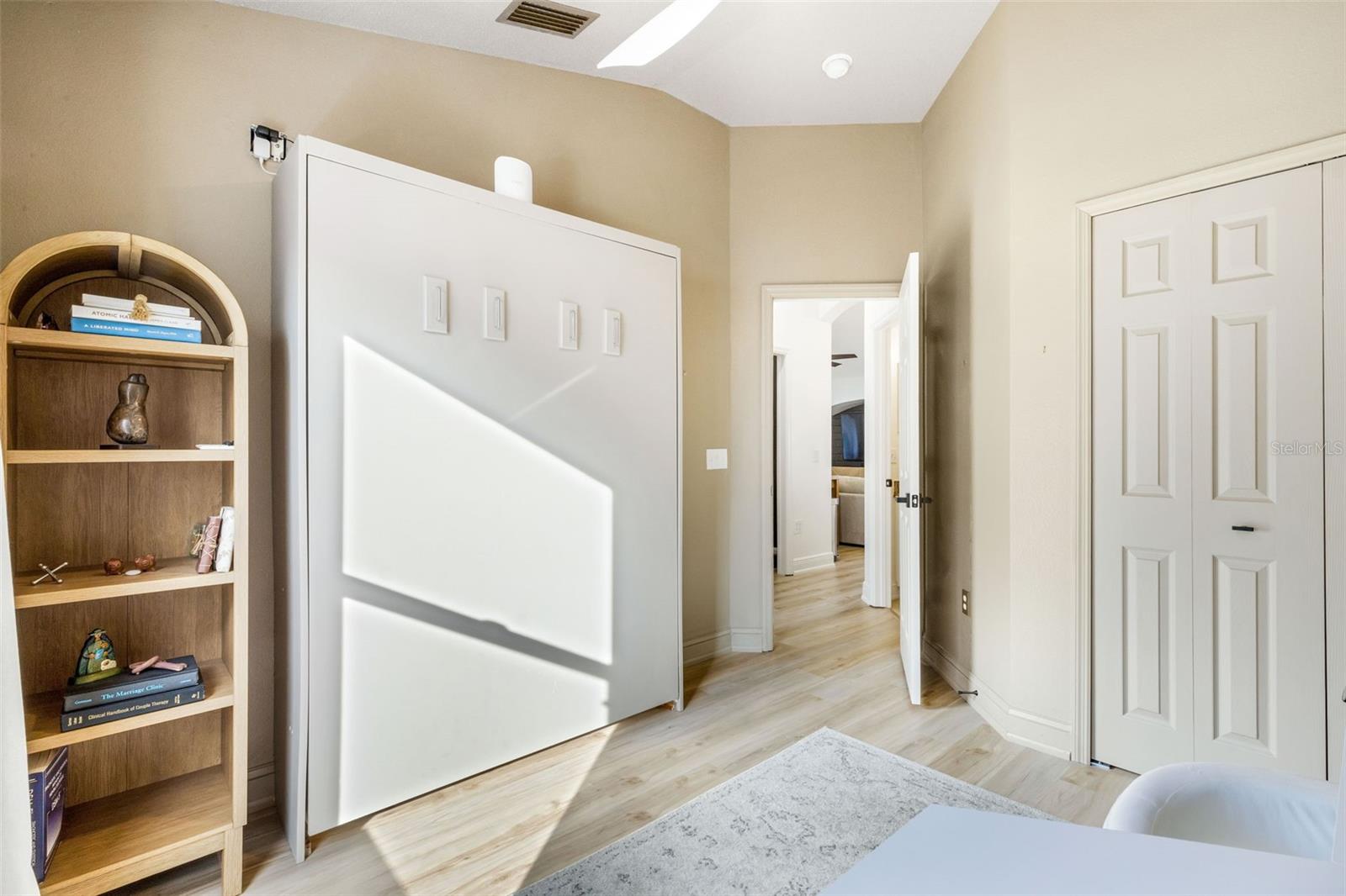 Image 36 of 47 For 6226 Blueflower Court