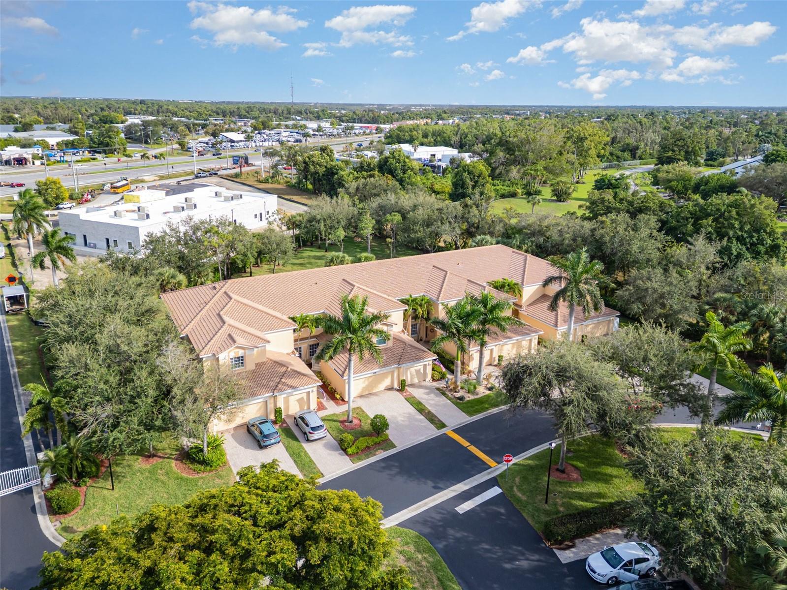 Image 29 of 33 For 6100 Jonathans Bay Circle 302