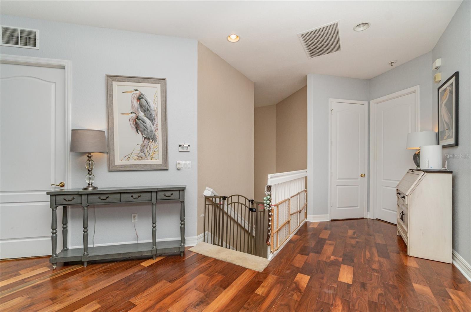 Image 7 of 33 For 6100 Jonathans Bay Circle 302