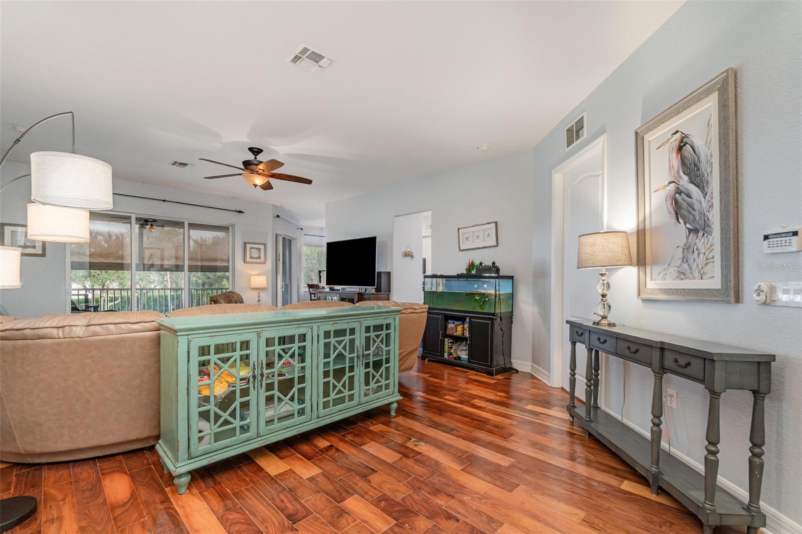 Image 9 of 33 For 6100 Jonathans Bay Circle 302