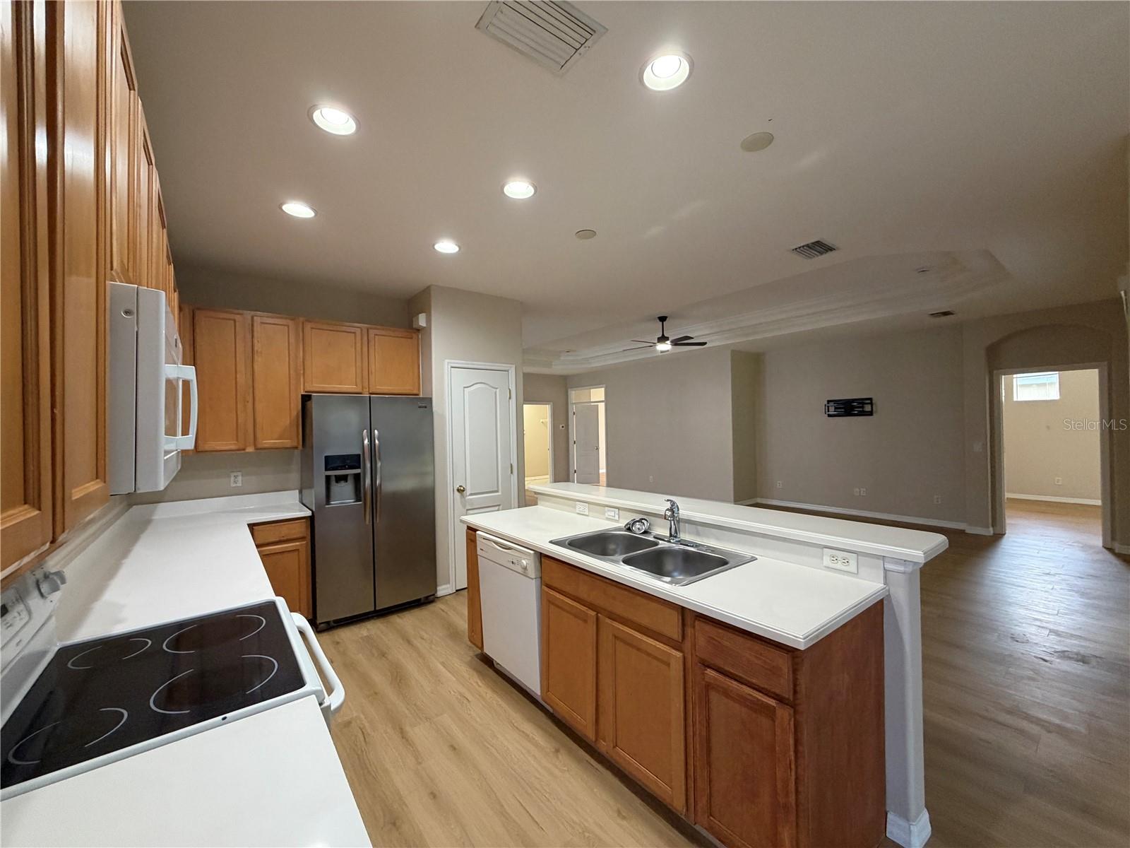 Image 22 of 65 For 12418 24th Street E