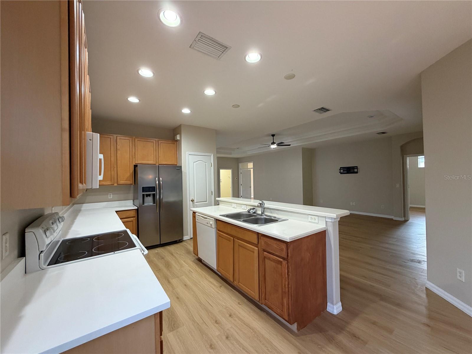 Image 30 of 65 For 12418 24th Street E