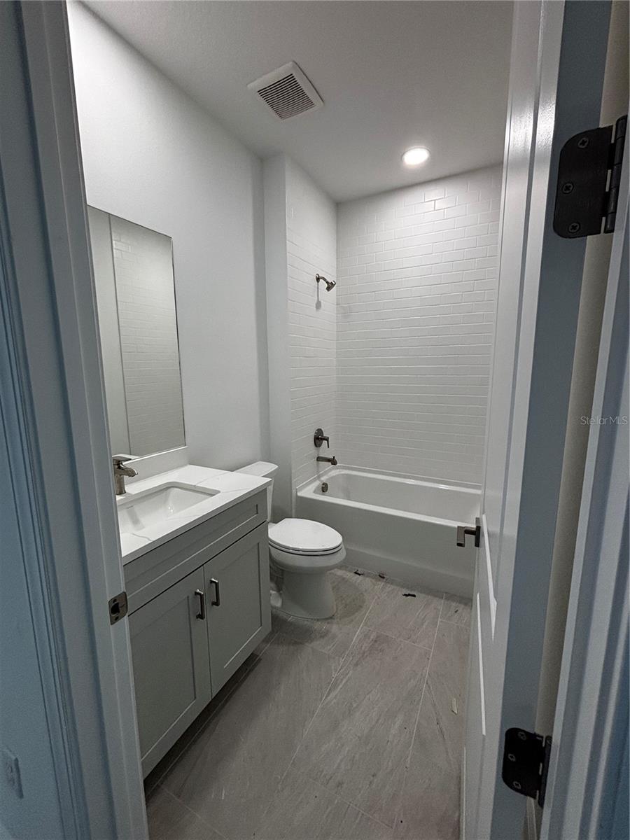 Image 13 of 32 For 5770 Freestone Circle