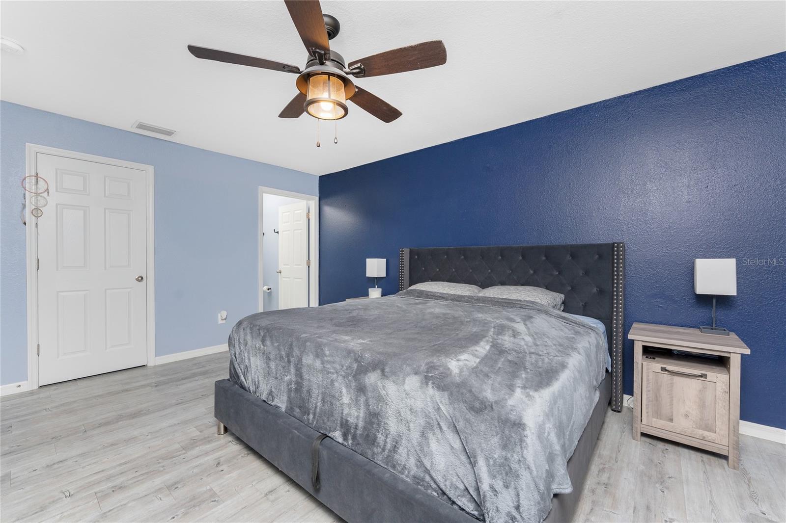 Image 30 of 57 For 7105 Clematis Drive