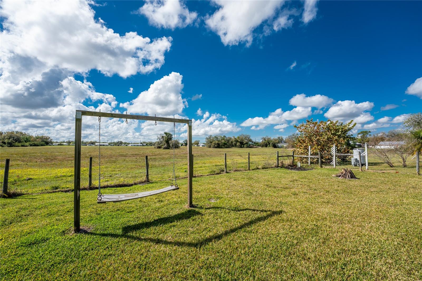 Image 36 of 57 For 7105 Clematis Drive