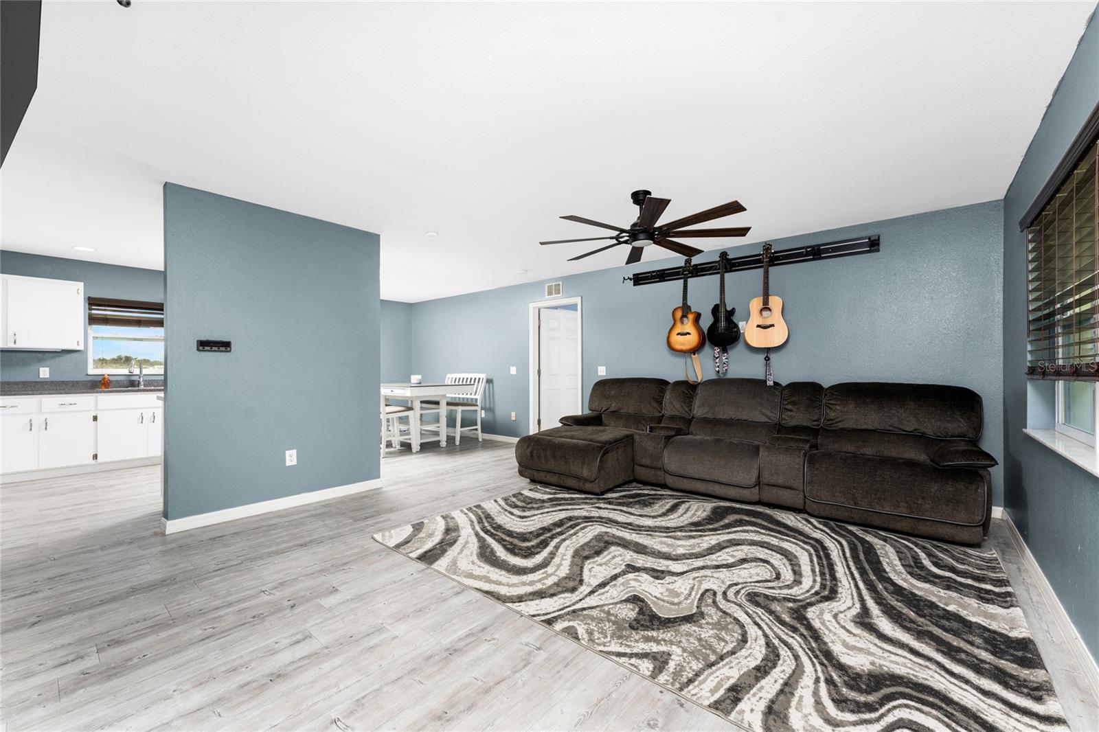 Image 7 of 57 For 7105 Clematis Drive