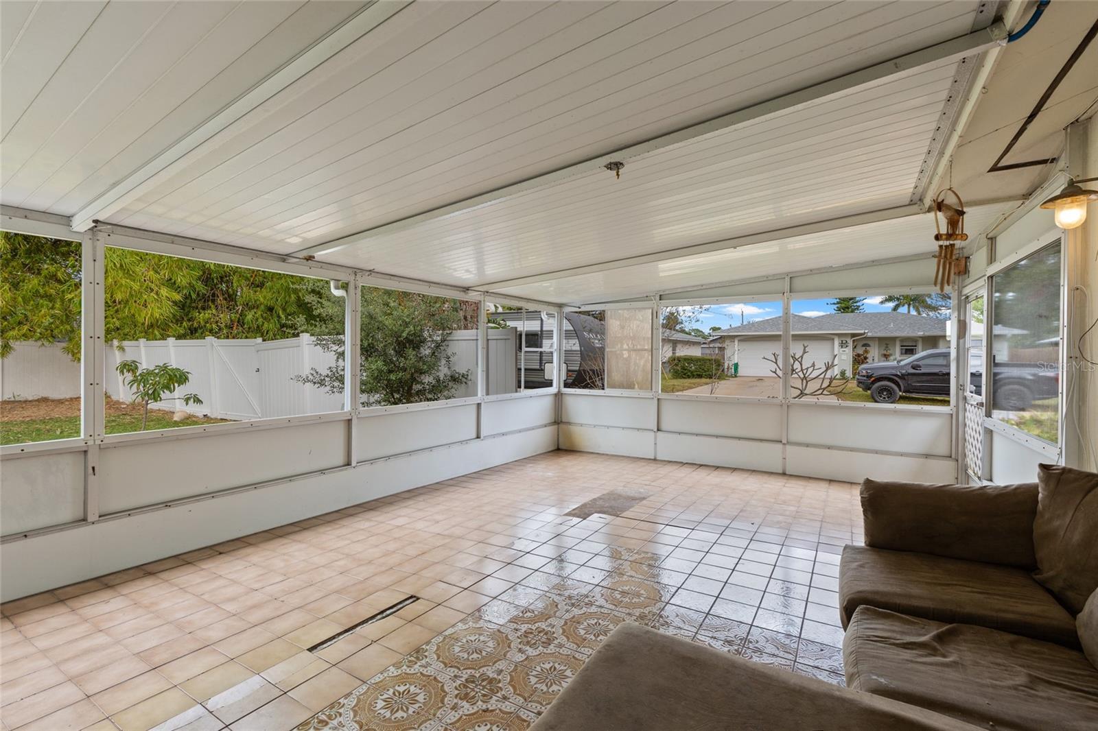 Image 23 of 33 For 120 43rd Street Nw