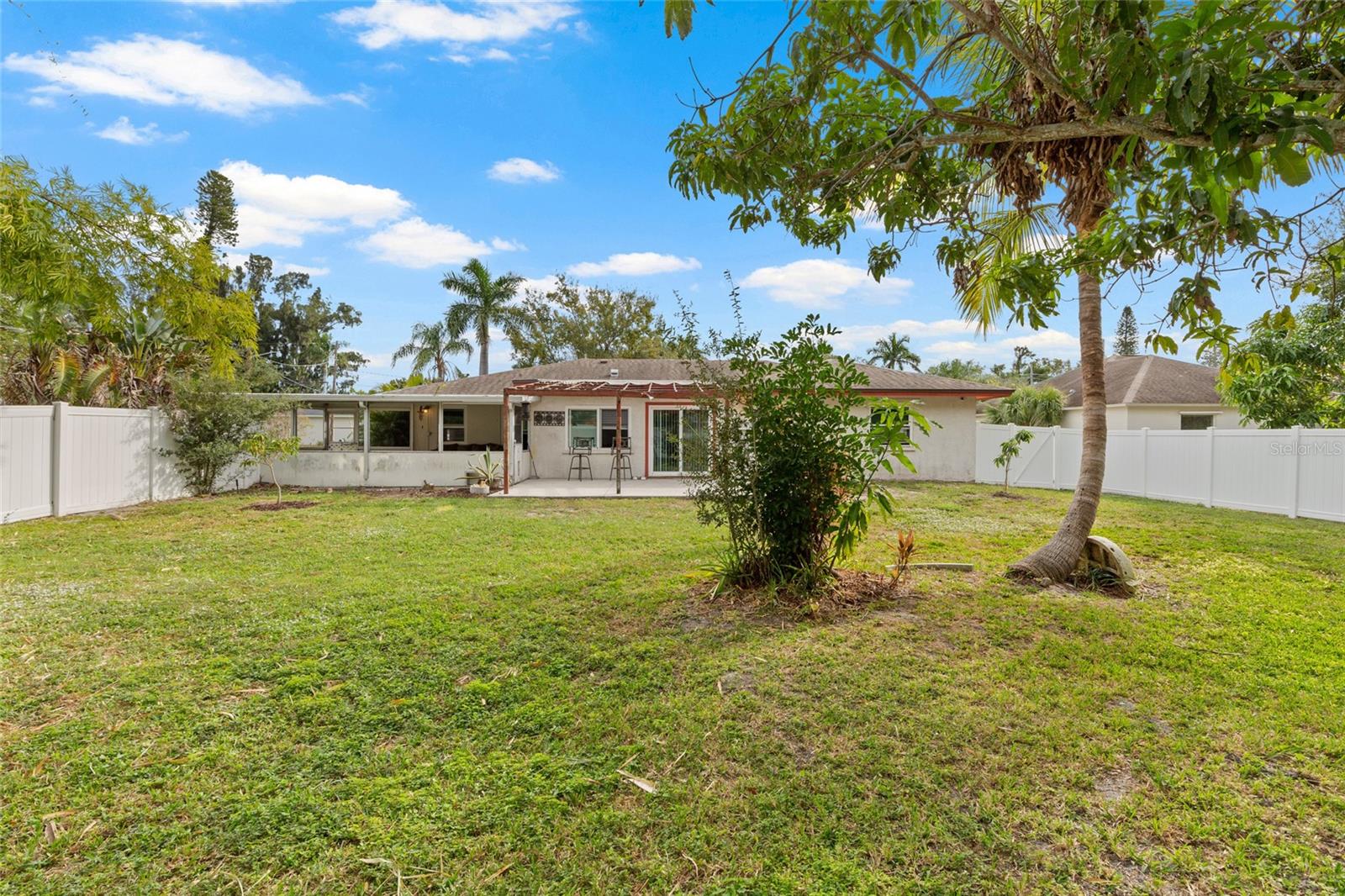 Image 24 of 33 For 120 43rd Street Nw