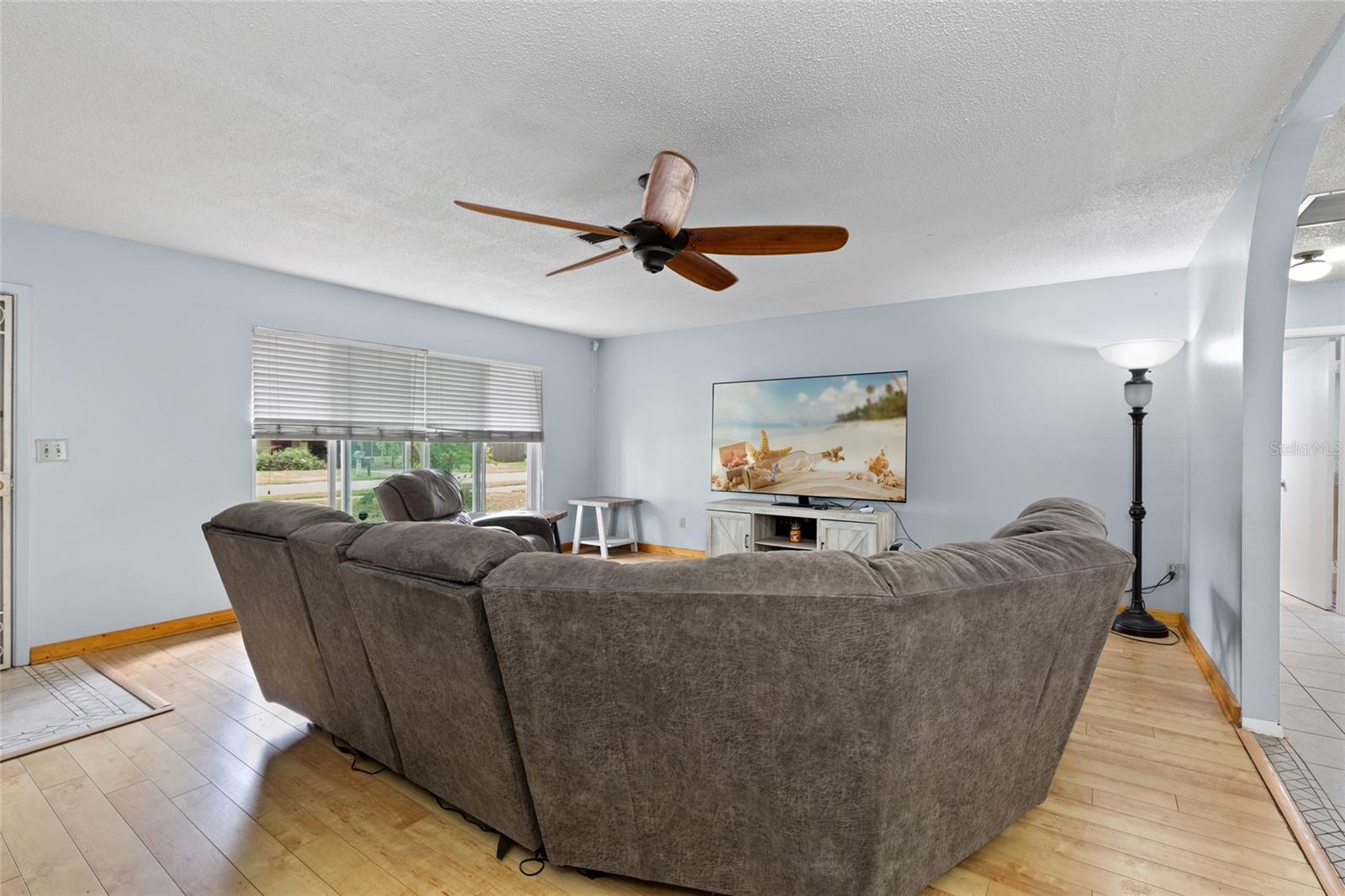 Image 5 of 33 For 120 43rd Street Nw